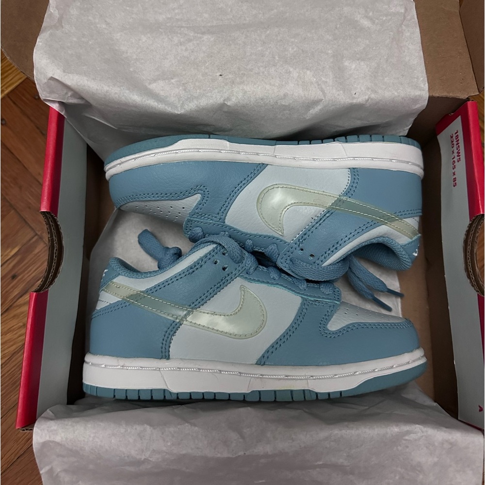 Nike Dunk Low Sneakers